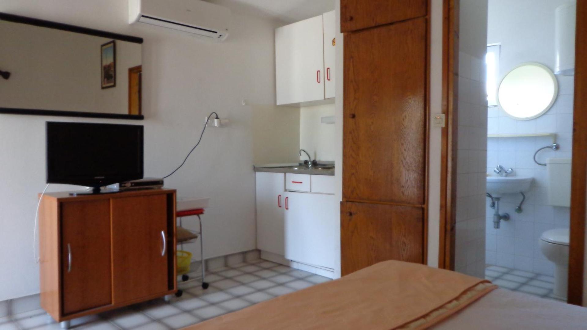 Maria Apartments Водице Екстериор снимка